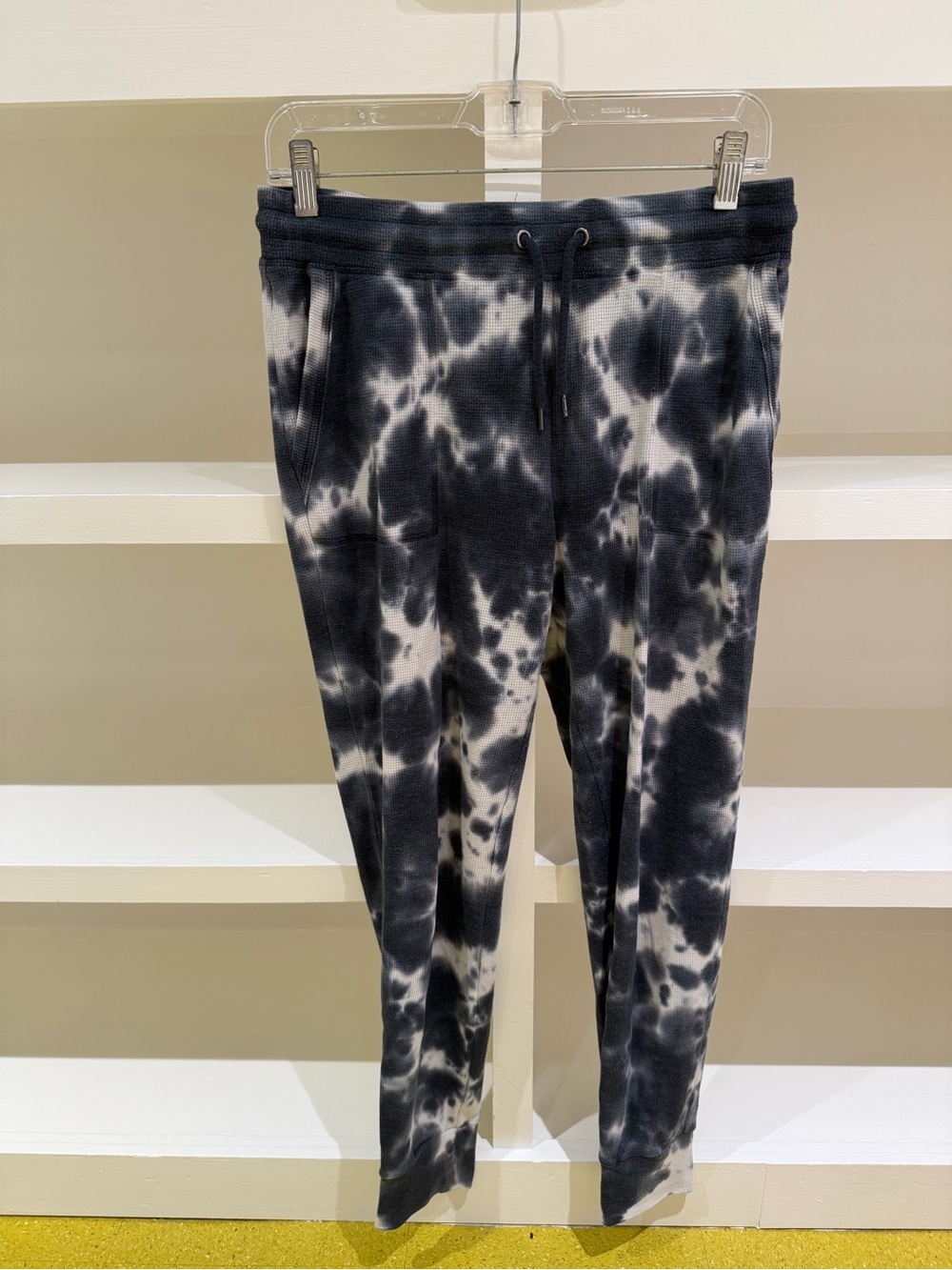Splendid Tie Dye Waffle Joggers (navy and white, size medium)
